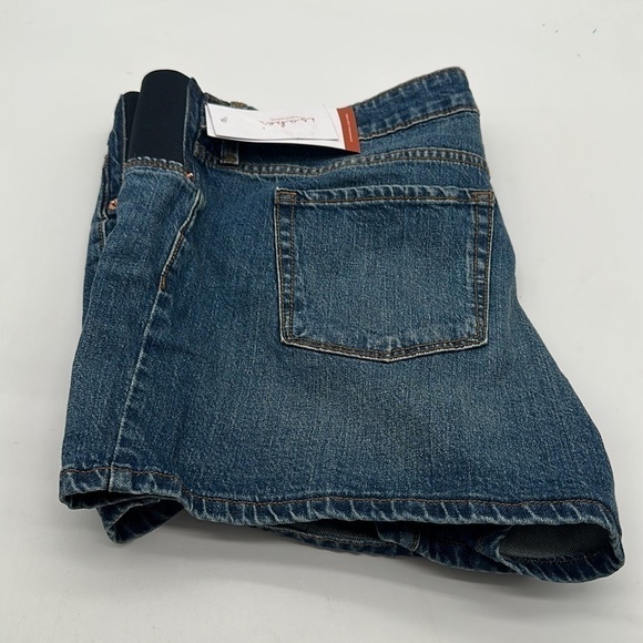 Women's Size 16 Maternity Shorts Isabel Maternity NEW WITH TAGS Blue Jeans - Picture 2 of 3